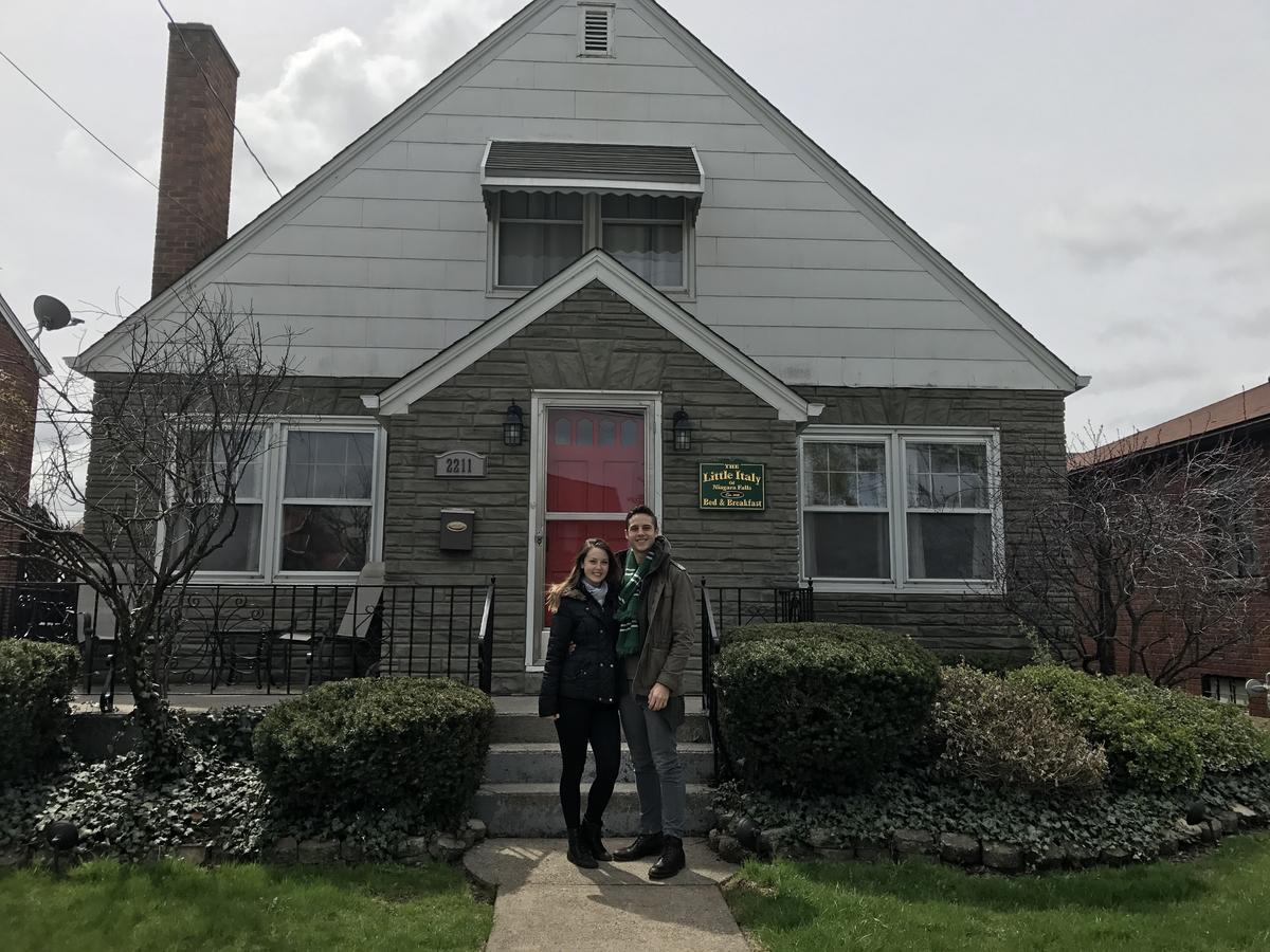 The Little Italy Of Niagara Falls Bed & Breakfast מראה חיצוני תמונה